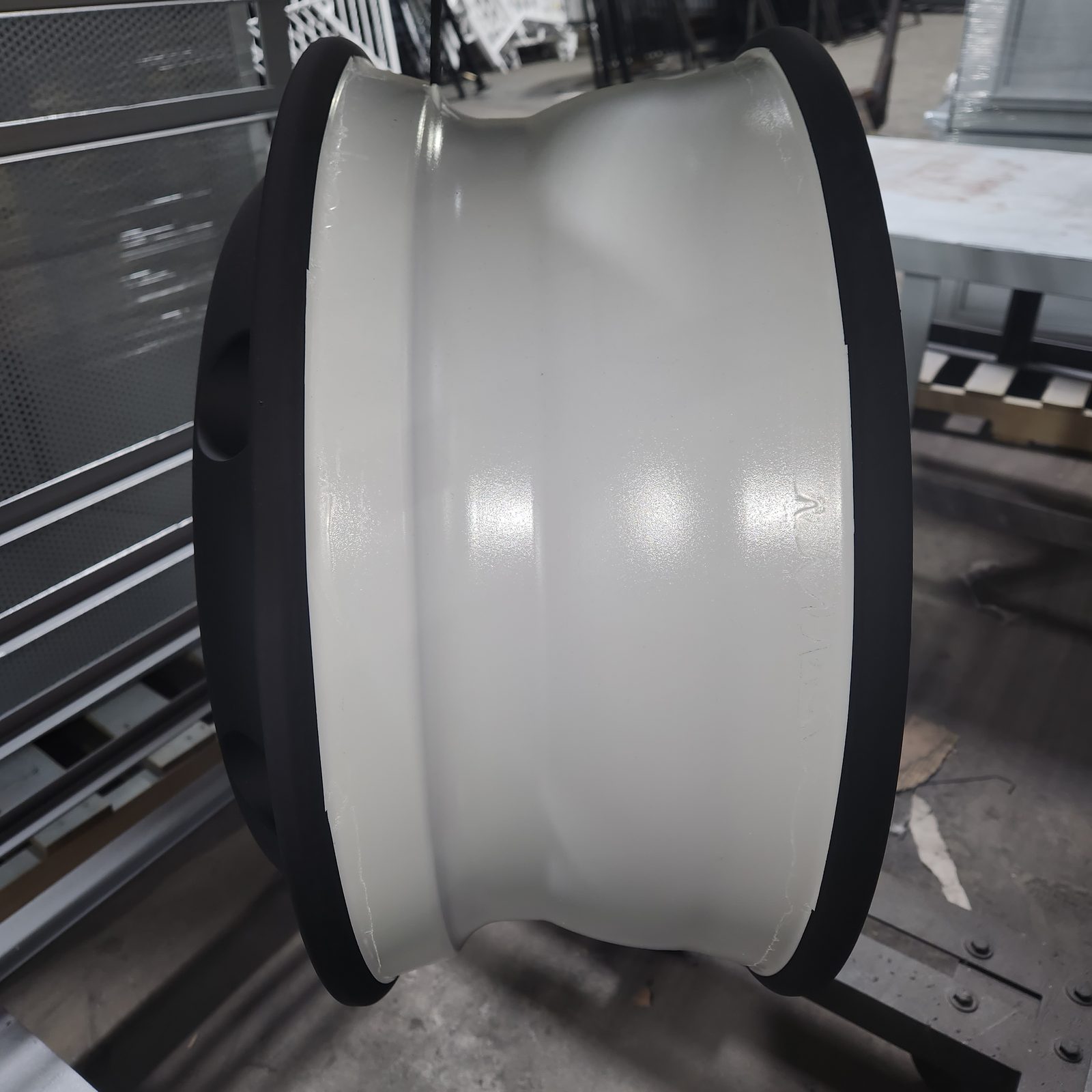 Two-piece wheel profile with fresh white coating